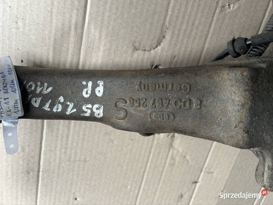 Zwrotnica prawy przód Passat b5 19tdi 110 Bydgoszcz