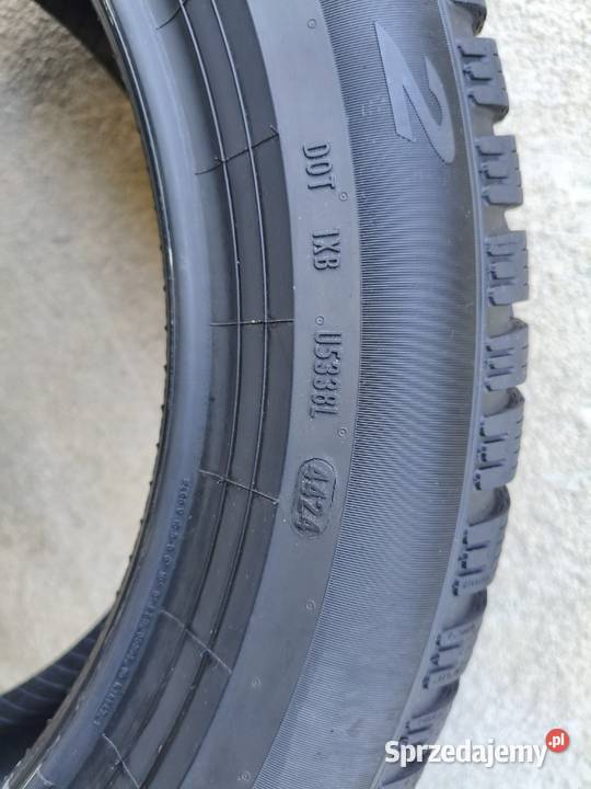 Opony zimowe Pirelli 22555 R18 Łańcut