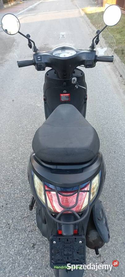 AGM szyba ładny i zadbany 2017r 4t poj 49 Motocykle, skutery, quady Skaryszew sprzedam