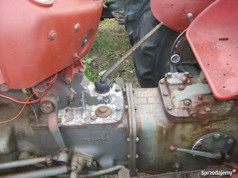Massey Ferguson 35 nie t25 c 330 3p dokumenty uszkodzony łódzkie Łódź sprzedam