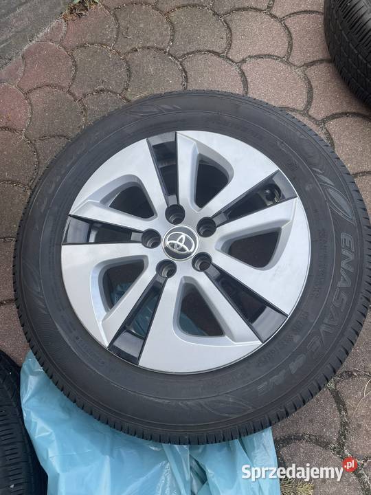 Toyota Prius IV koła 16 z kołpakami idealny stan Warszawa