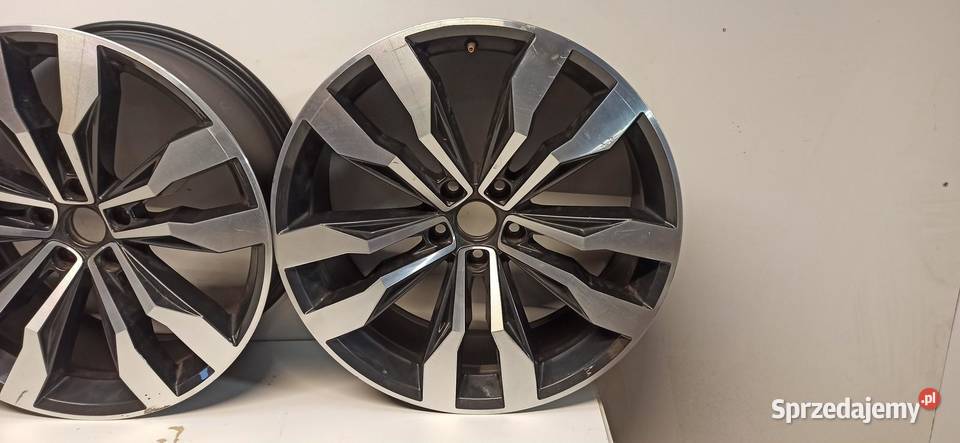 VOLKSWAGEN TIGUAN II FELGI 20 5NA601025G koła