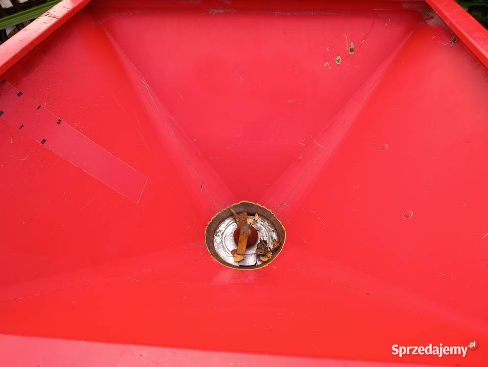 Rozsiewacz nawozów rauch sadowniczy Rawica Stara