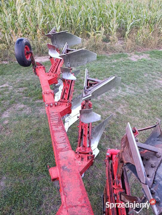 Pługi obrotowe 4 skibowe 31 super stan resorowe Kożuszki