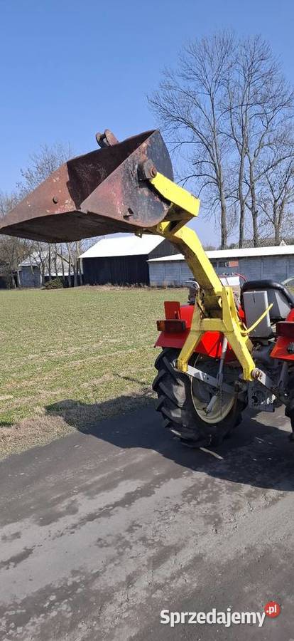 Ładowacz na tyl podnosnik łyżka do c 330 T 25 MF