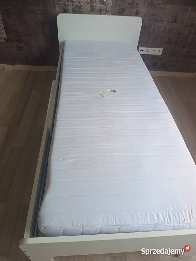 Łóżko dziecięce rozsuwane Ikea z materacem Jysk Wrocław