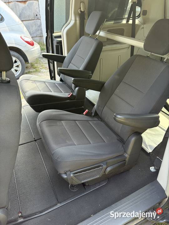 Chrysler grand Voyager 2008 28crd super stan Wrocław