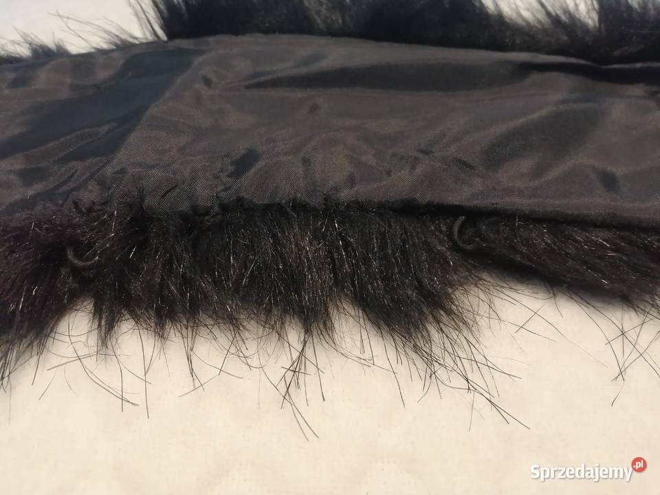 Przypinka do kurtki płaszcza futerko 10x52