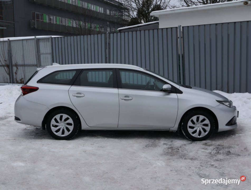 Toyota Auris 16 Valvematic