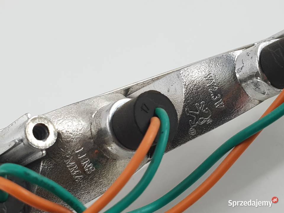 KIERUNKOWSKAZ LEWY PEUGEOT EVIVACITY Janowice