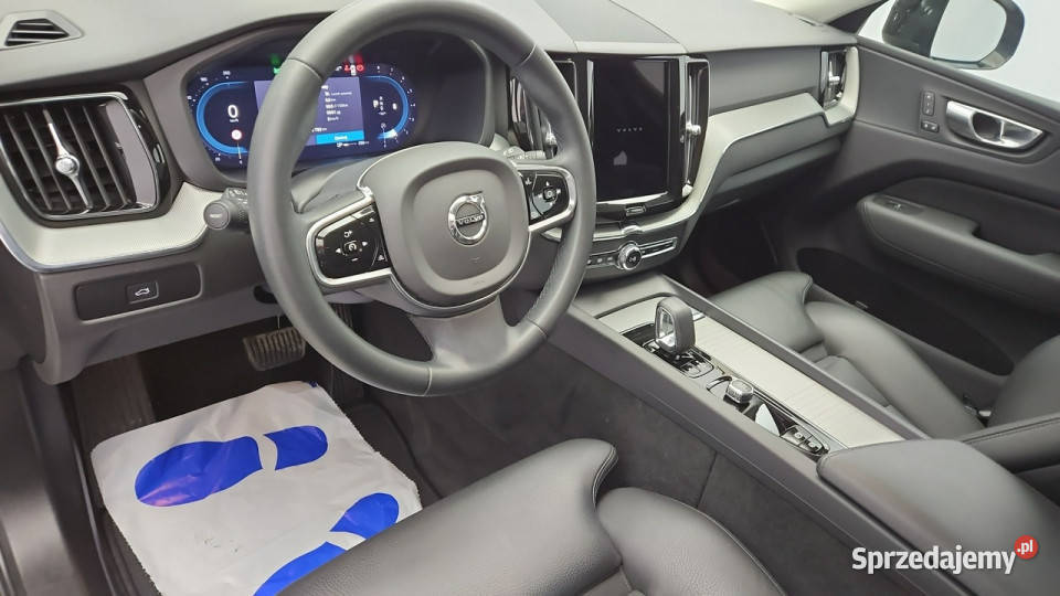 Volvo XC 60 B4 B Plus Dark aut Z Polskiego Warszawa