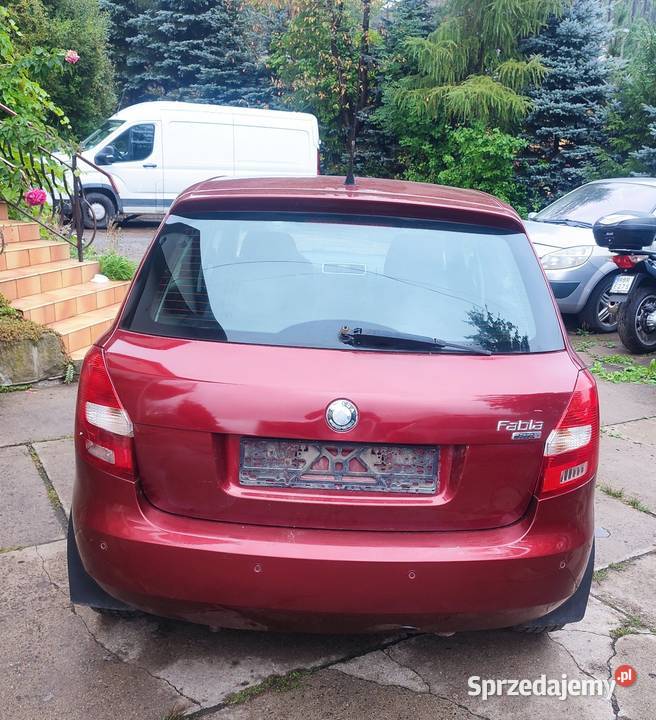 Ładna nie zgnita Skoda Fabia II 12 benzyna z
