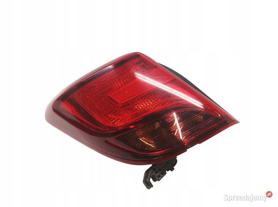 LAMPA TYŁ LEWA EU USZKODZONA Toyota Yaris III