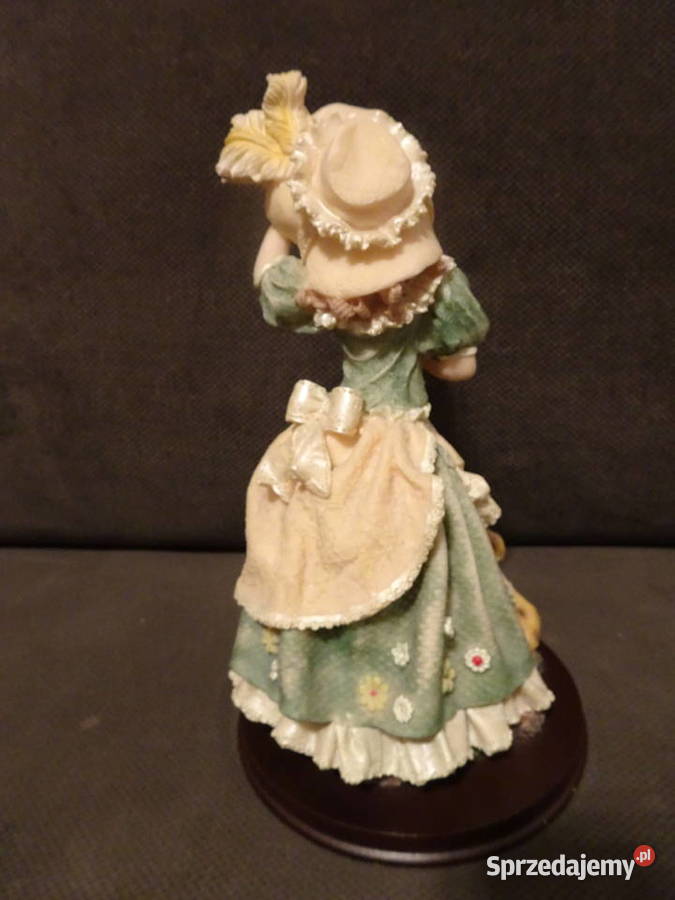 Figurka dama z psami mazowieckie