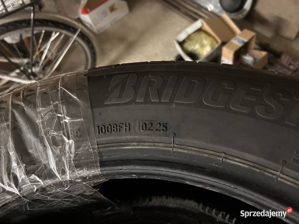 Opony Bridgestone 225 55 r 18 Praszczyki