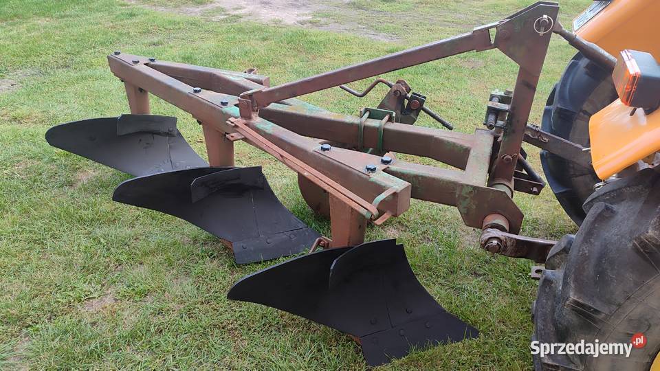 Pług 3 skibowy Unia Grudziądz Kultywator Unia nieuszkodzony Pługi Białobrzegi