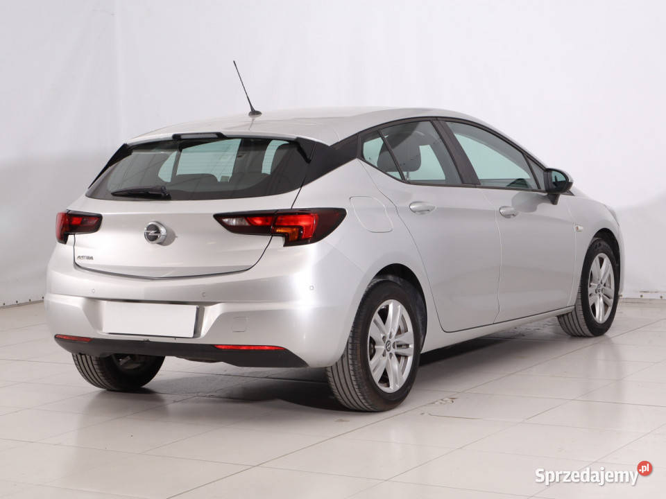 Opel Astra 12 Turbo