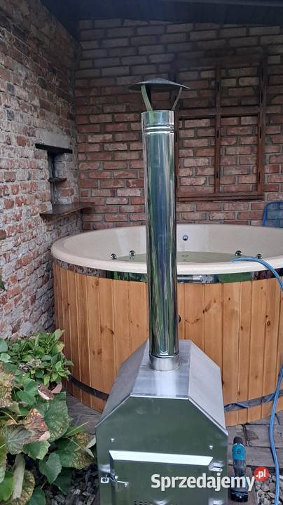 Balia ogrodowa 16 dysz wodnych w pełnej wersji Świecie