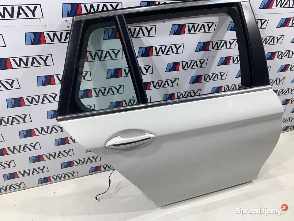 BMW 5 F11 DRZWI PRAWY TYŁ PRAWE TYLNE A300 Drzwi