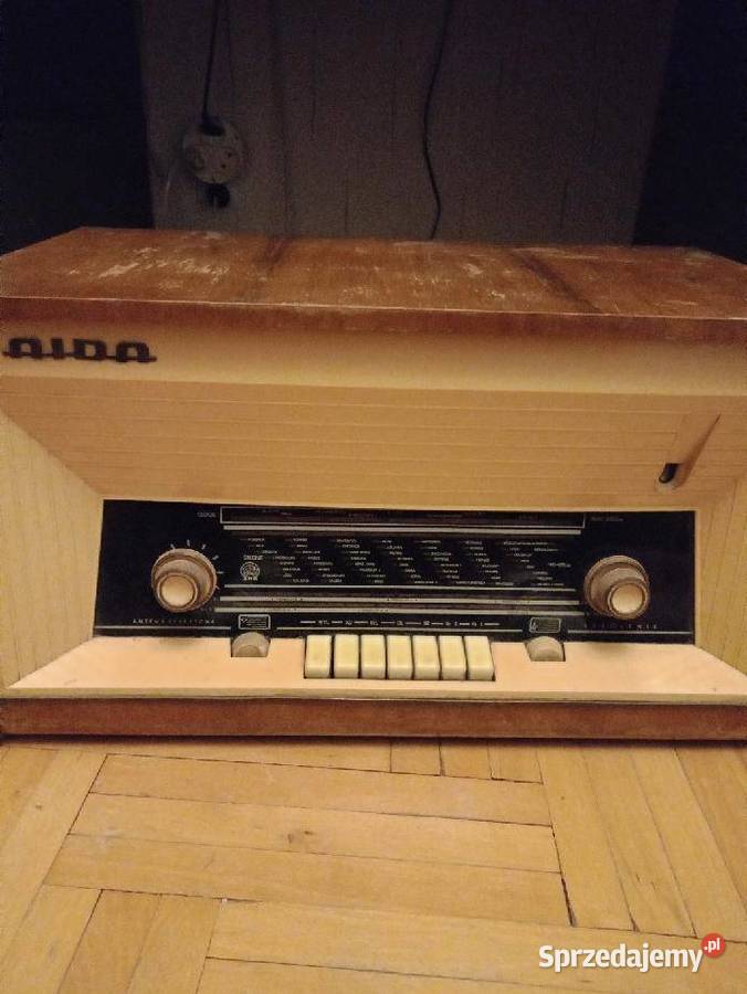 Zabytkowe radio Aida Skarżysko-Kamienna