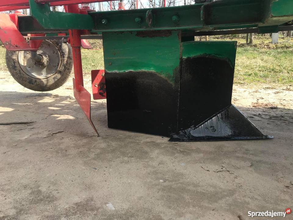 Sadzarka do drzewek MCMS Warka nieuszkodzony