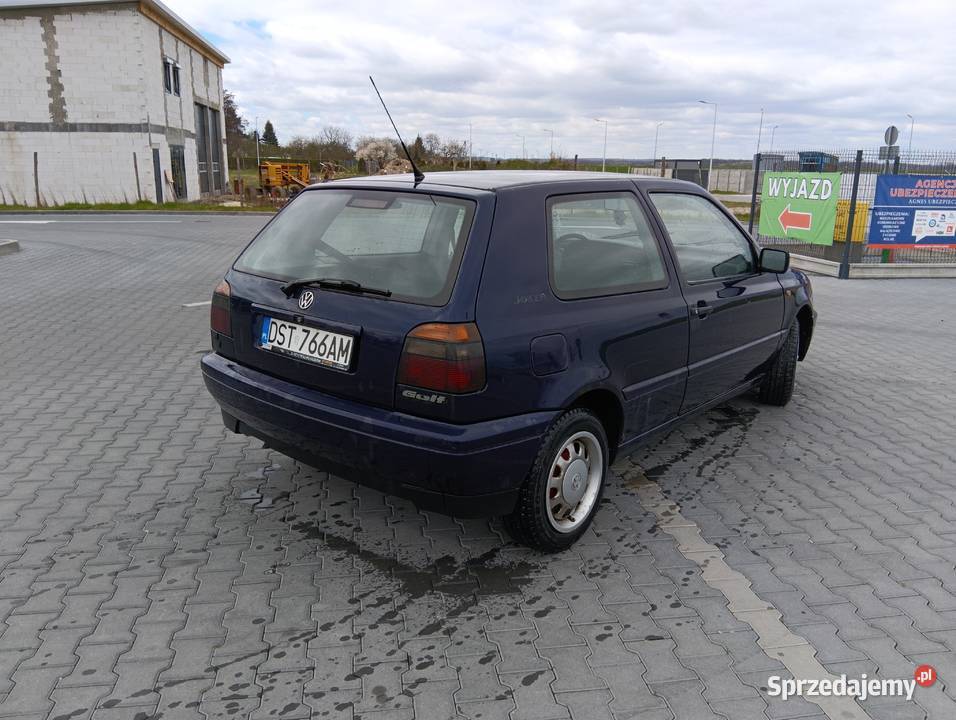 Golf 3 16 fajny stan z klimatyzacją Golf Skoroszyce