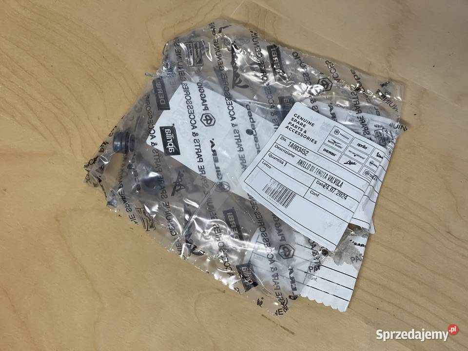Moto Guzzi V85TT V85 uszczelniacze zaworowe 2 Płytki zaworowe mazowieckie Warszawa sprzedam