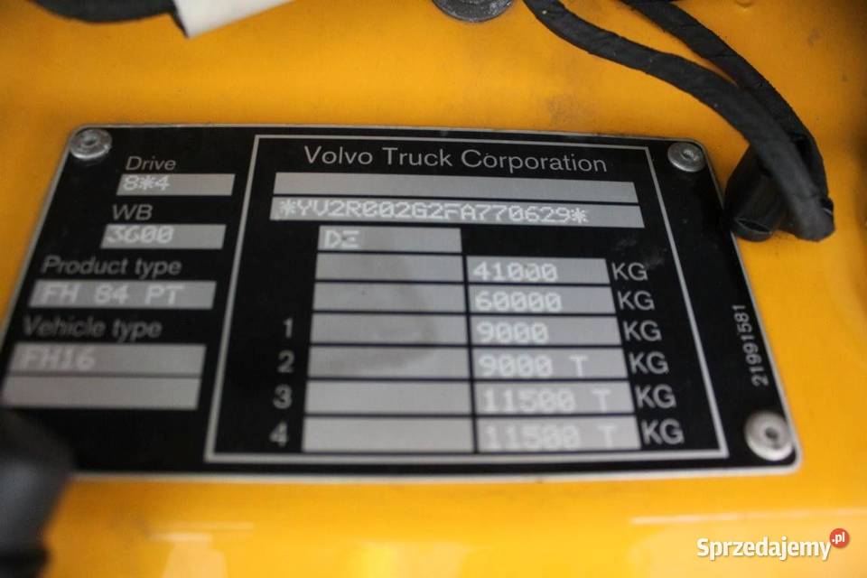 Ciagnik90 Tonowy 8x4 Eur 6 Volvo FH 16650 Rok produkcji 2015 Warszawa