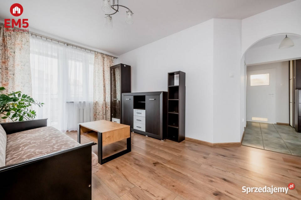 Sprzedam mieszkanie 411m2 2 pokoje Kleosin balkon