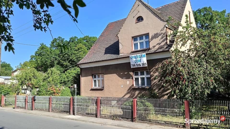 Sprzedam Dom z 2 Mieszkaniami i 2 Garażami Zielona Góra sprzedam