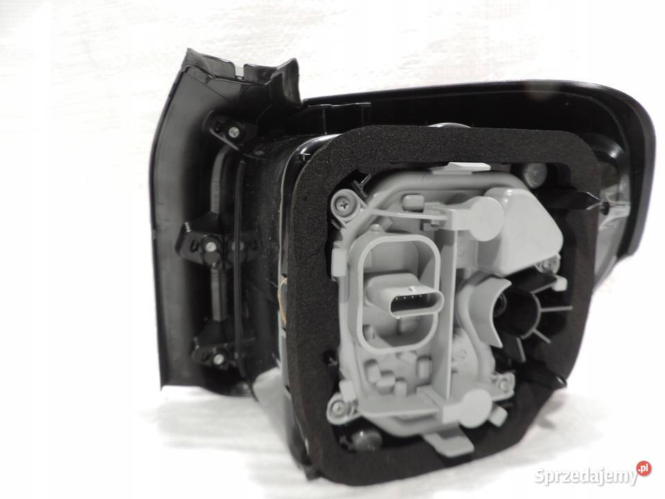 Lampa LEWY TYŁ Jeep Renegade LIFT 52109469 NOWA osobowe kujawsko-pomorskie
