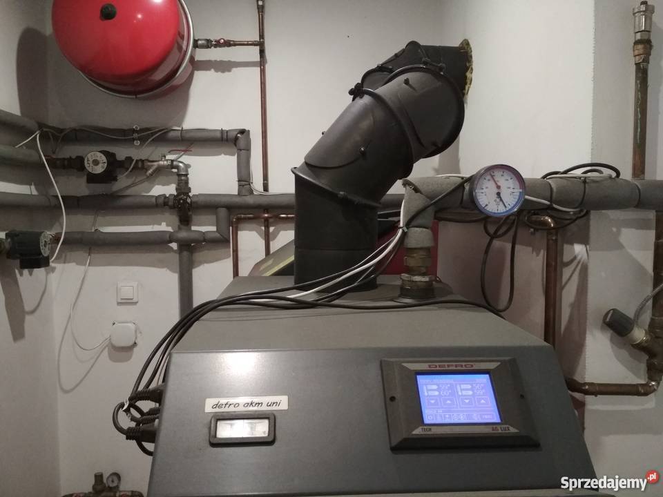 Piec na ekogroszek DEFRO AKM UNI 22kW sprzedam