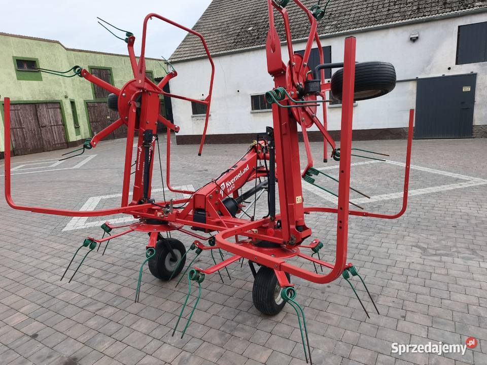 Przetrząsarka Kverneland taarup 4 karuzelowa Kverneland wielkopolskie Rusko