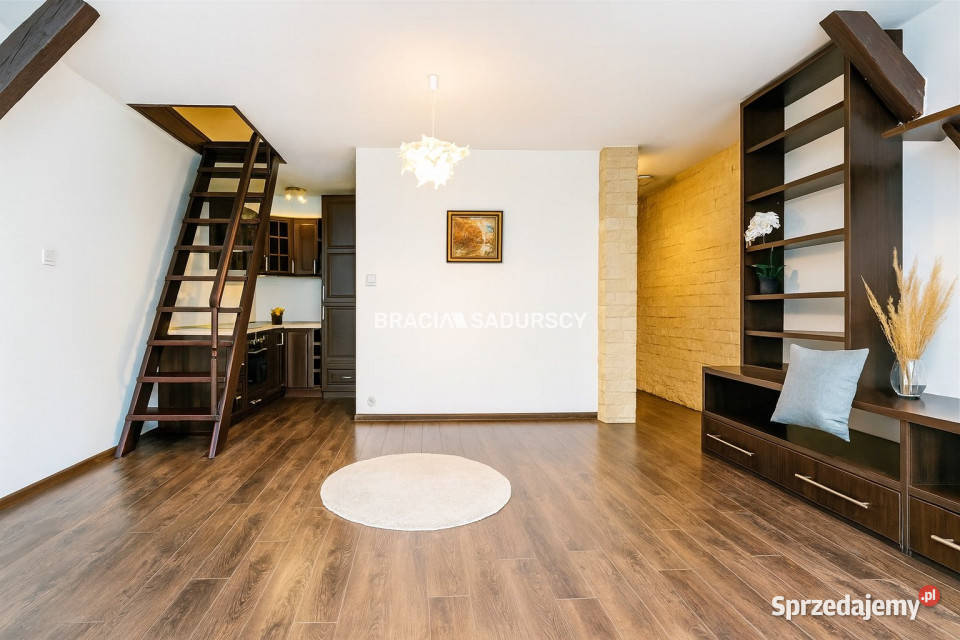 Sprzedam mieszkanie 333 metry 1pok Kraków