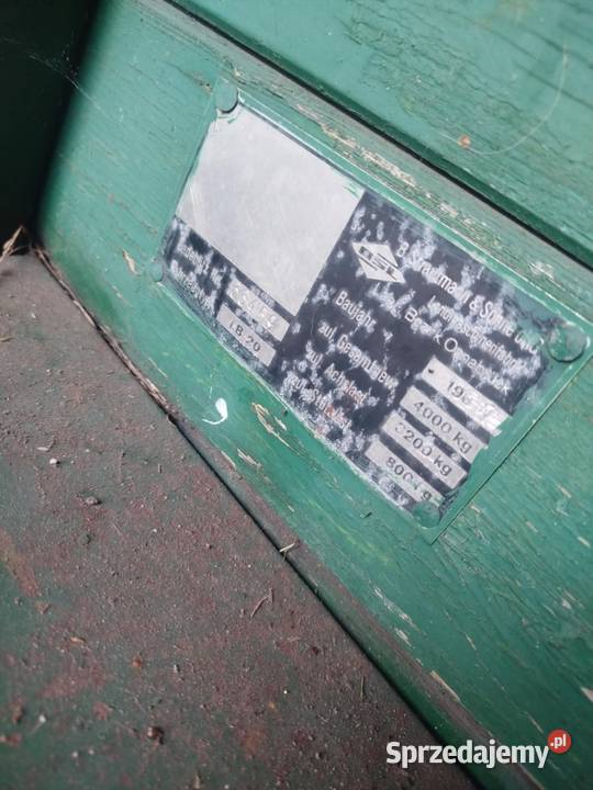 Przyczepa samozbierająca Strautmann łódzkie Bełchatów sprzedam