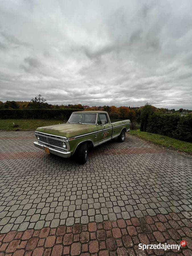 Piękny klasyczny Ford z oryginalną patyną z automatyczna