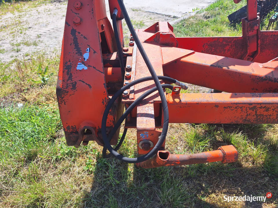 Pług obrotowy NAUD 49600 RN02 Rolnictwo Szlachcin