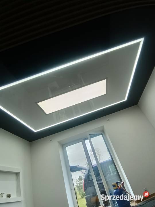 Sufit napinany z oświetleniem LED