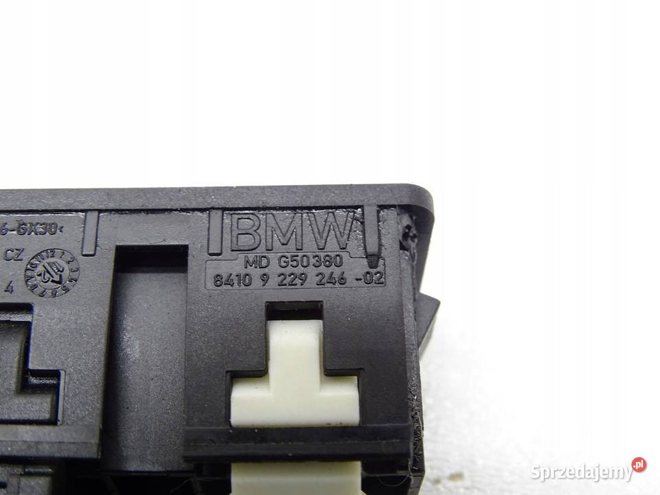 GNIAZDO WEJŚCIE AUX USB BMW F30 F31 9229246