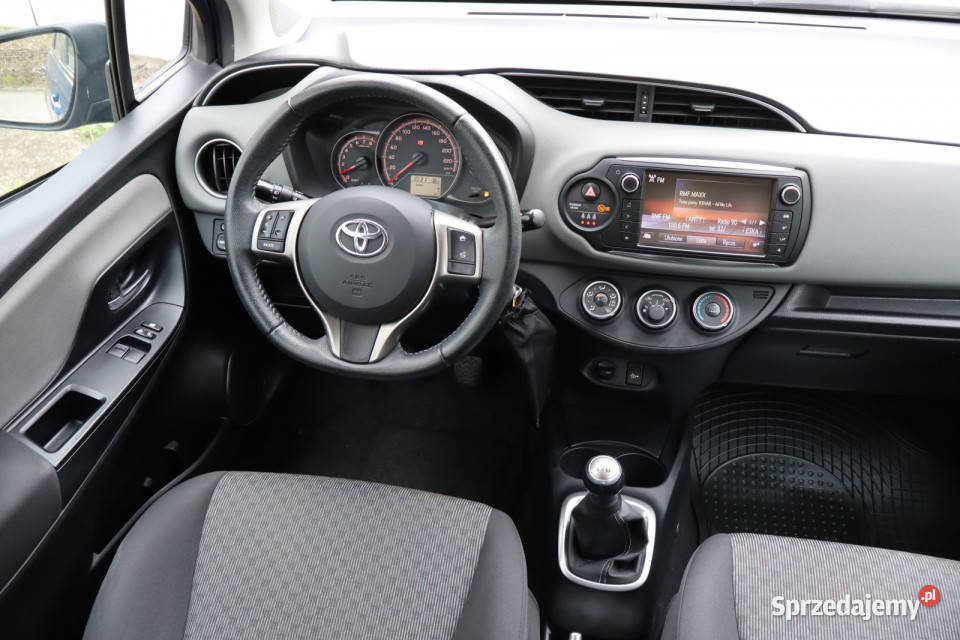 Toyota Yaris 10 VVTi isofix Zabrze