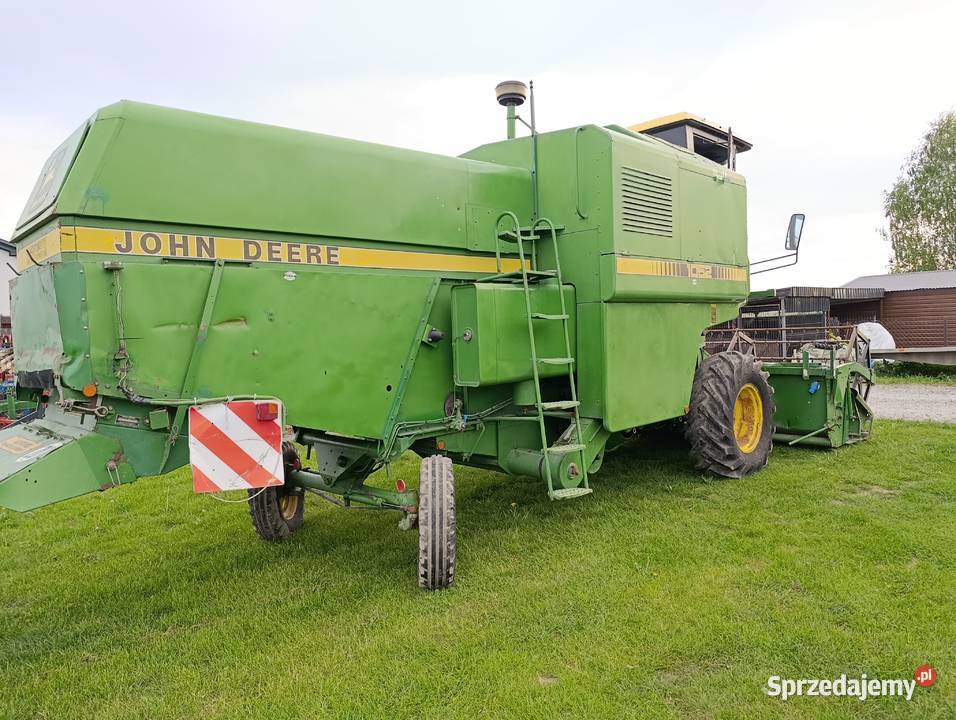 Kombajn zbożowy John Deere 1052 1166