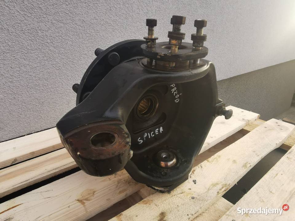 Zwrotnica lewy przód Holland LM Spicer Wilkowo