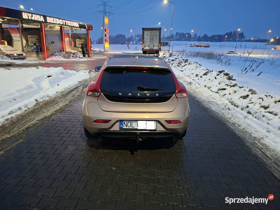 Volvo V40 180KM Łęgajny