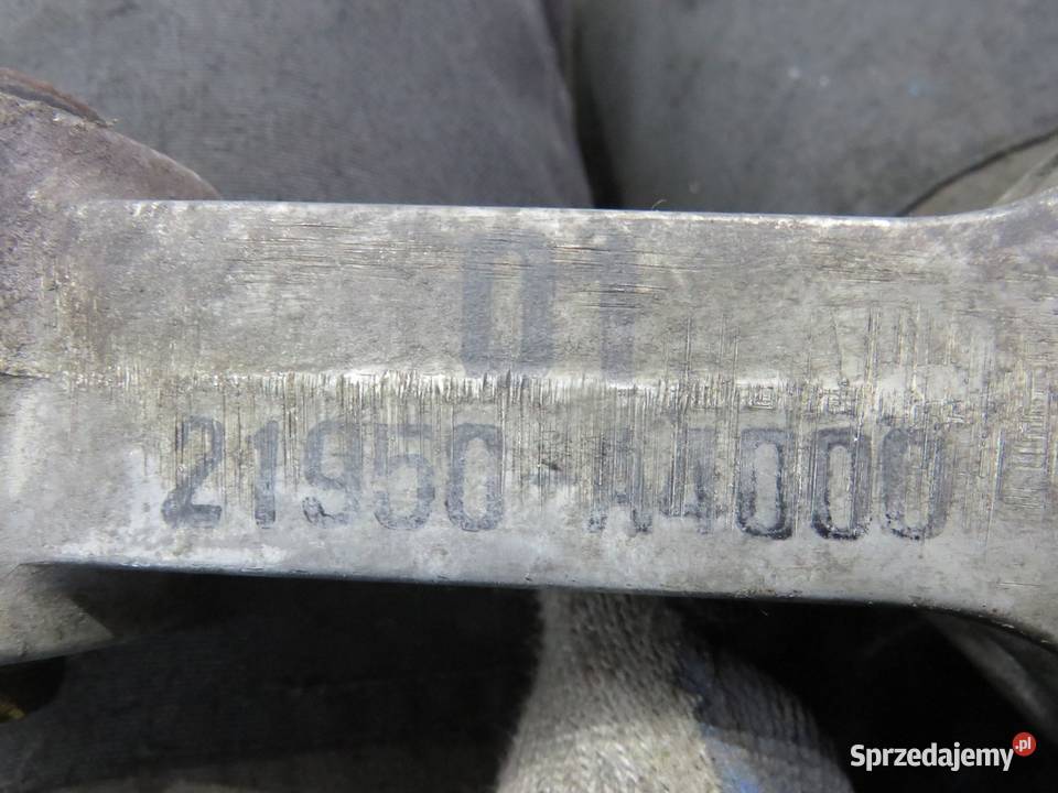 ŁAPA SILNIKA CARENS IV 16 GDI 21950A4000 Zawieszenie silnika sprzedam