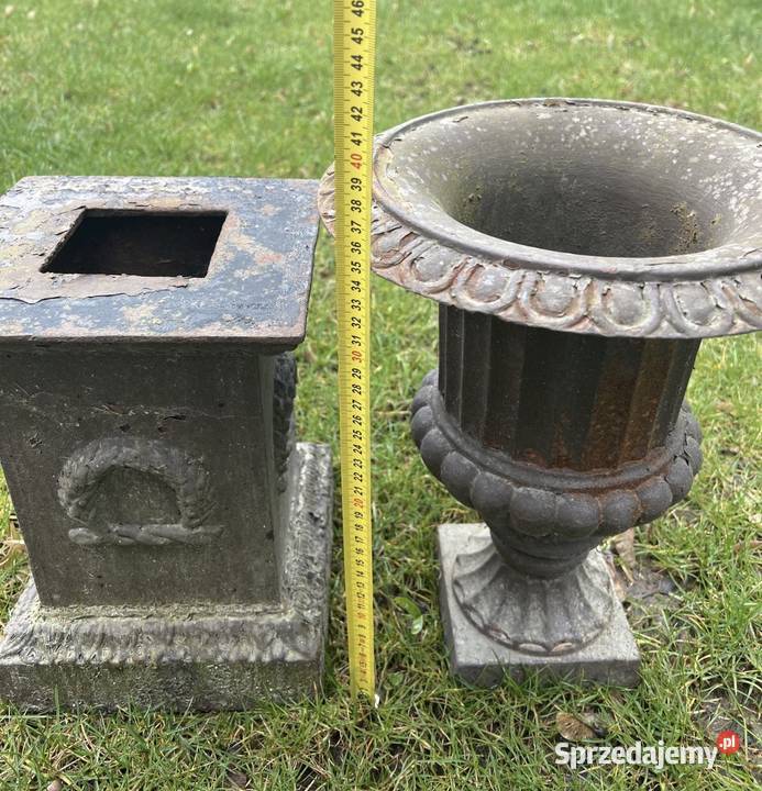Stara pałacowa donica żeliwna na podstawie Bystrzyca Kłodzka