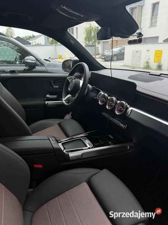 MercedesBenz EQB 250 Electric Art produkcji 2024 190KM Wiązowna