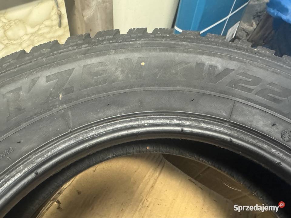 Opony Kumho IZEN KW22 z kolcami 4 Samochodowe wielkopolskie Tuczno