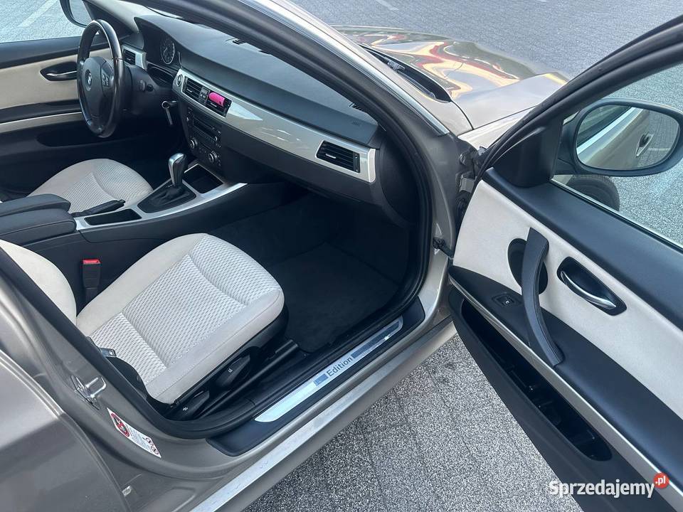BMW E90 318I ORYGINALNY LAKIER Sedan / Limuzyna Warszawa