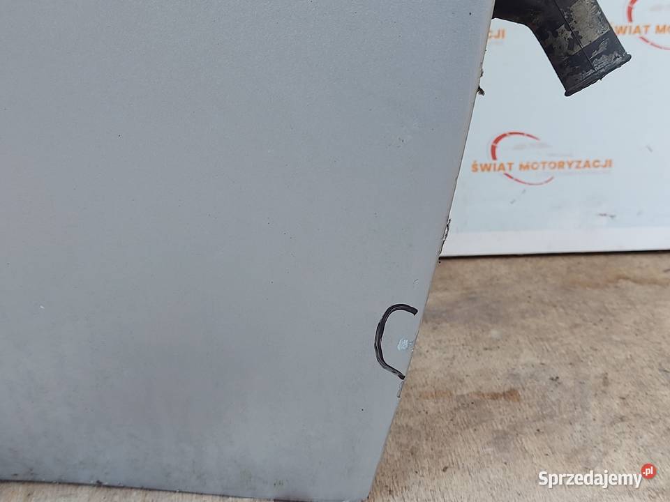 MITSUBISHI L200 07r drzwi prawe przód 260