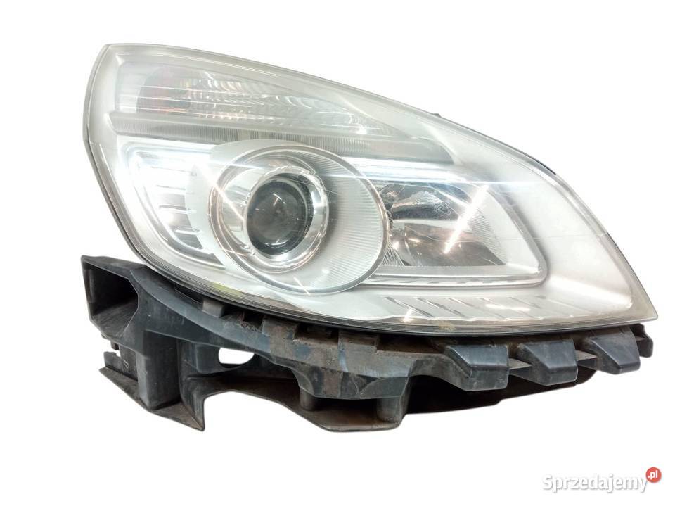 LAMPA PRZÓD PRAWA SOCZEWKA LIFT Renault Scenic Rok produkcji 2006 Lampy przednie